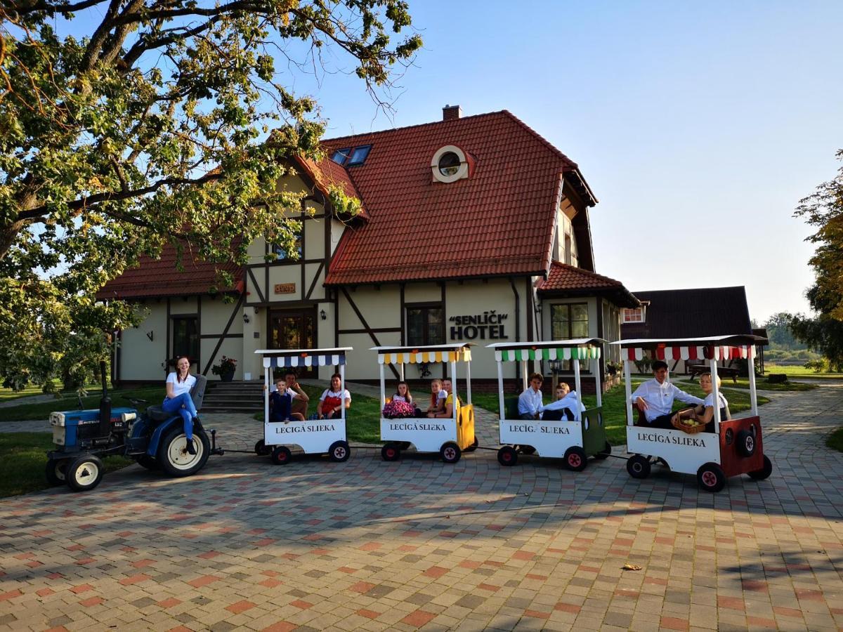 Hotel Senlici Jelgava Exterior photo